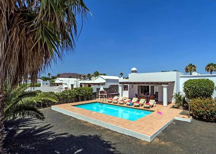 Villa Yaiza By